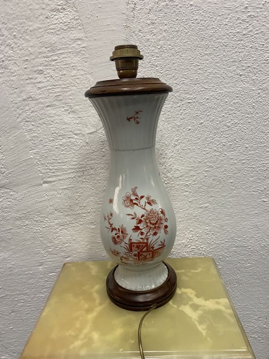 Голяма френска порцеланова лампа настолна