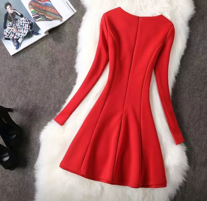 Продам новое платье