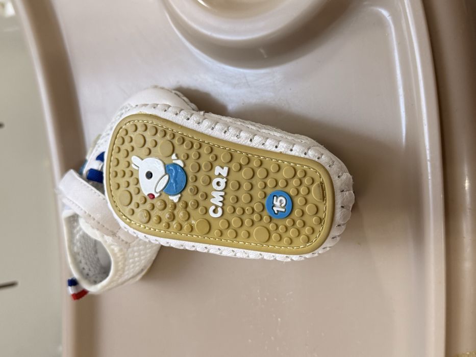 кроссовки и оригинальный бодик Liberty