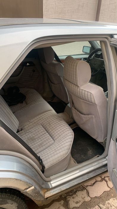 Продаю mercedes w124 230