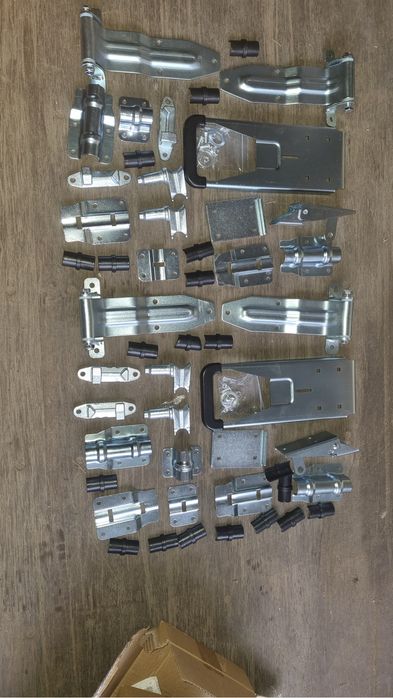 Фурнитура для дверей фургона газель