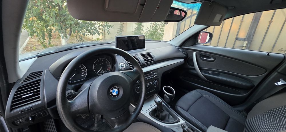 BMW Seria 1 116, Benzina 2.0