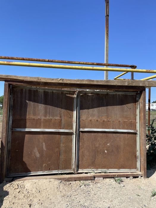 Железная дверь для гараж