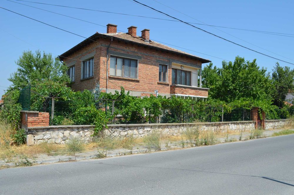 Продава се Къща в с. Радиново, Област Пловдив - 173 кв.м за 1619 €/кв.м - Снимка #1