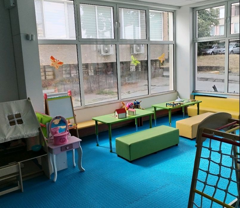 Обзавеждане за детски клуб