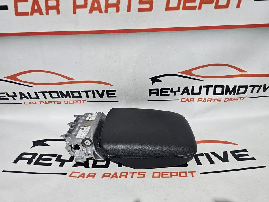 Cotiera centrala Audi Q7 4M dupa 2016 cod 4M8864207S