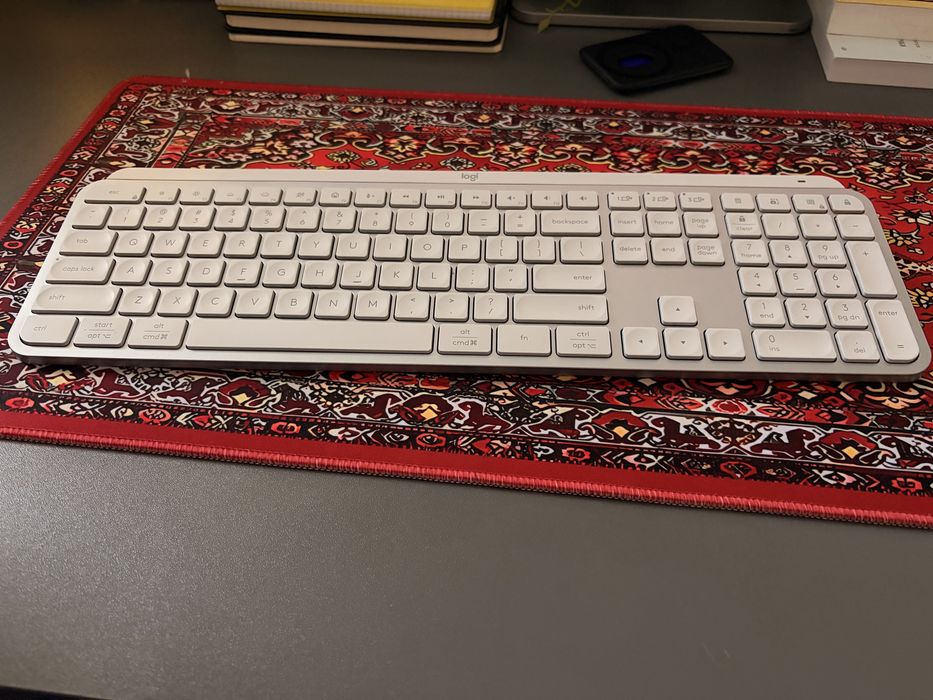Logitech MX Keys