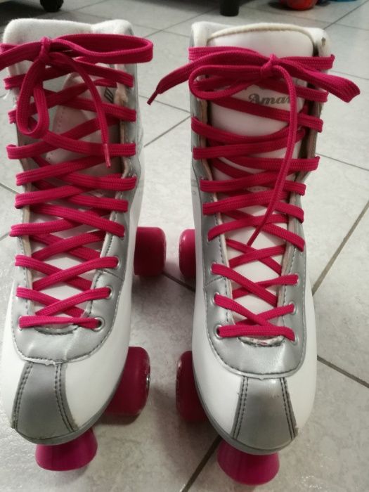 Ролкови кънки със светещи елементи