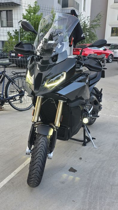 Motocicleta BMW S1000 XR-triple black-sport touring-2023
