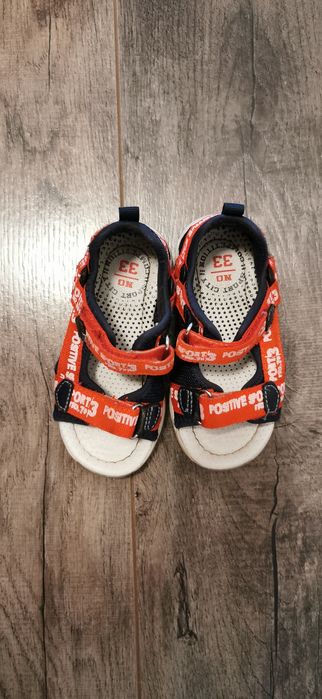 Vând sandale unisex copii