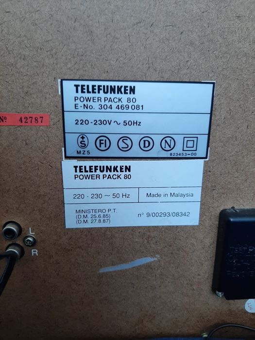 Pickup cu radio si casetofon cu boxe  Telefunken