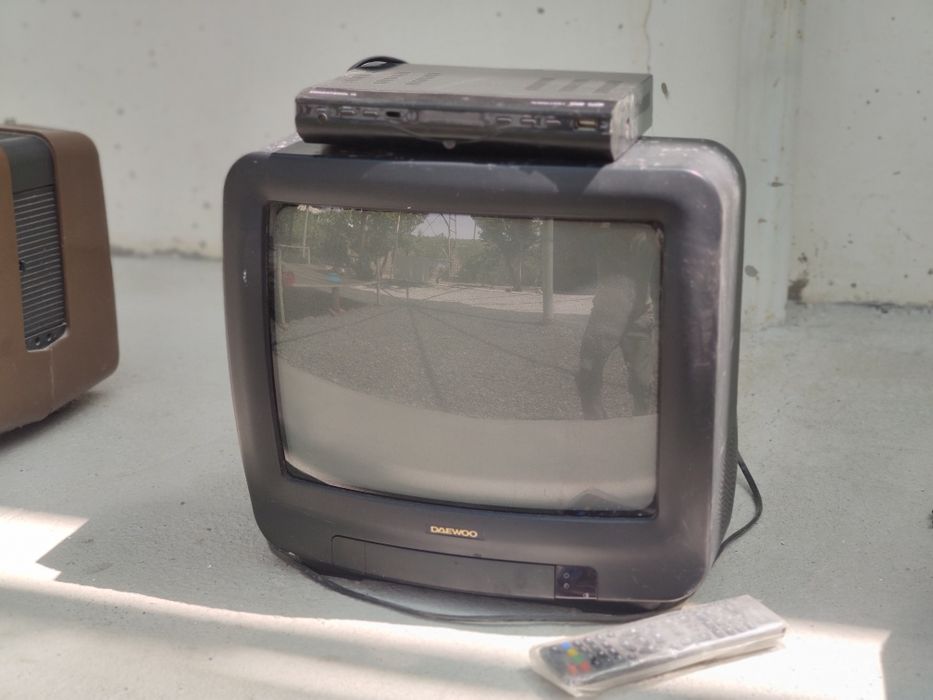 Televizor Daewoo (rekvizit va dekoratsiyalar uchun+ ishlaydi)