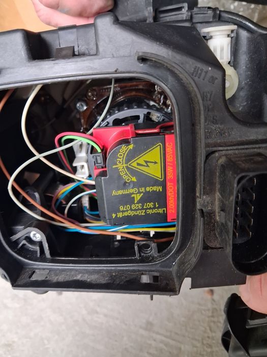 Оригинални немски ксенон фарове за Ауди А3