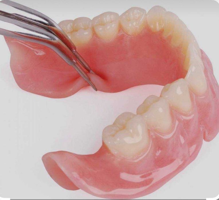 Протез на зубы Алматы