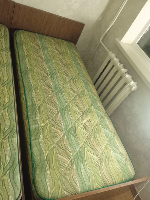 Кровати крепкое 2 штуки