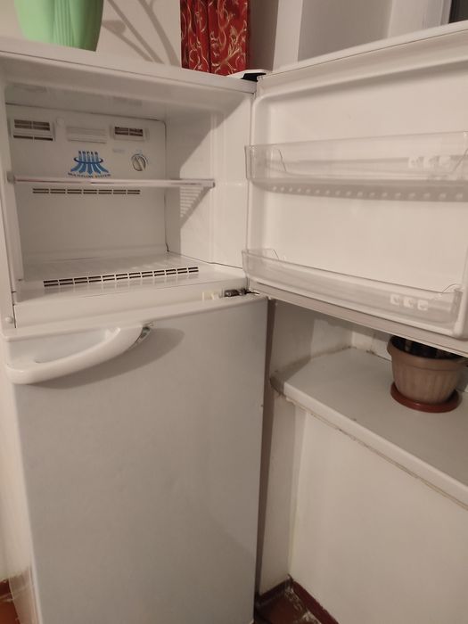 Холодильник в хорошем состоянии