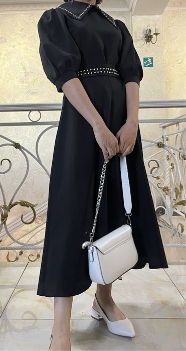 Продам платье миди