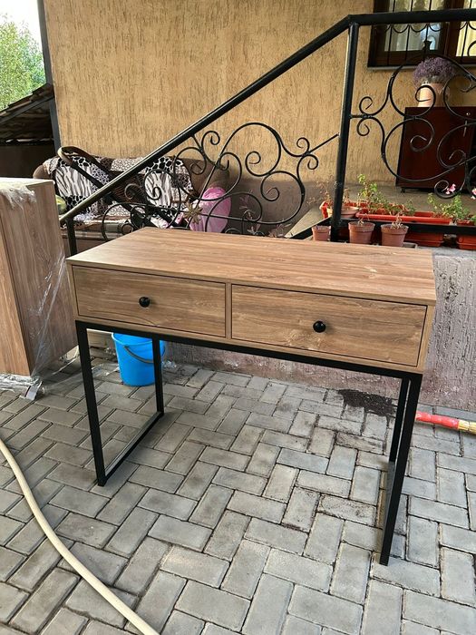 Новый Стол с ящиками