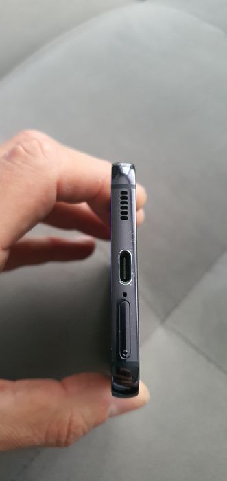 Samsung s22 за части или ремонт