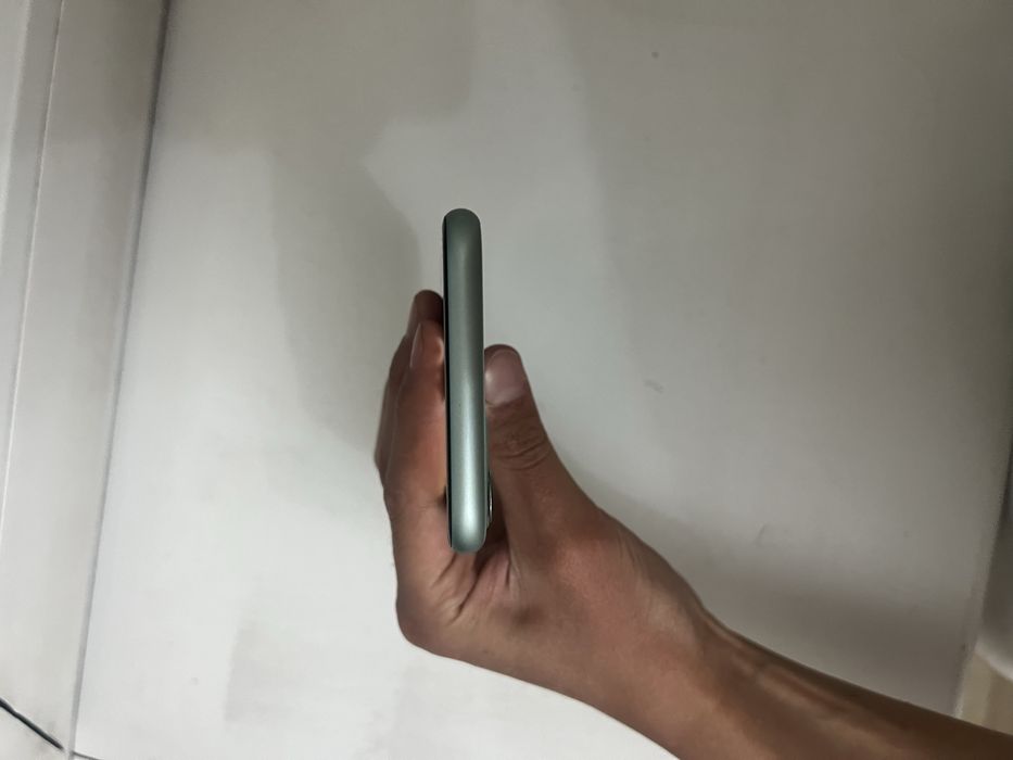 Продам айфон 11 идеал состояние