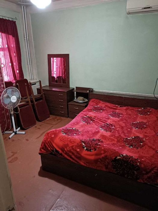 Продается СВОЯ 4/2/12 на Госпитальном (рядом с офисом Хуавей)