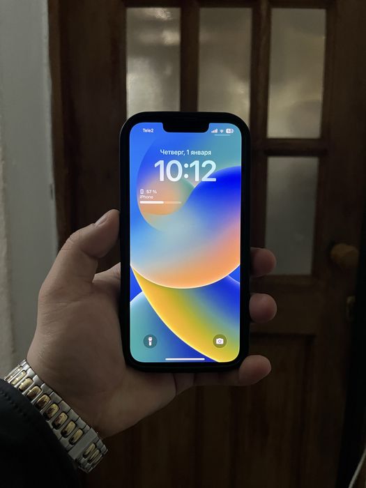 Продам iPhone 13 в синем цвете