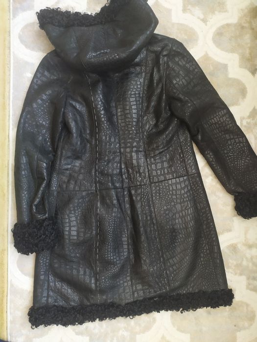 Кожаная дубленка с каракулем 44-46р