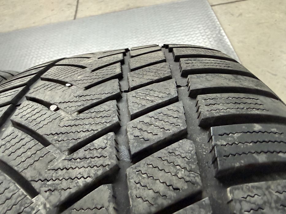 4бр. Зимни Гуми С Борд 255/40R/19 XL -WANLI- DOT:2920- 6.2мм+5.2мм *80€ за Комплект*