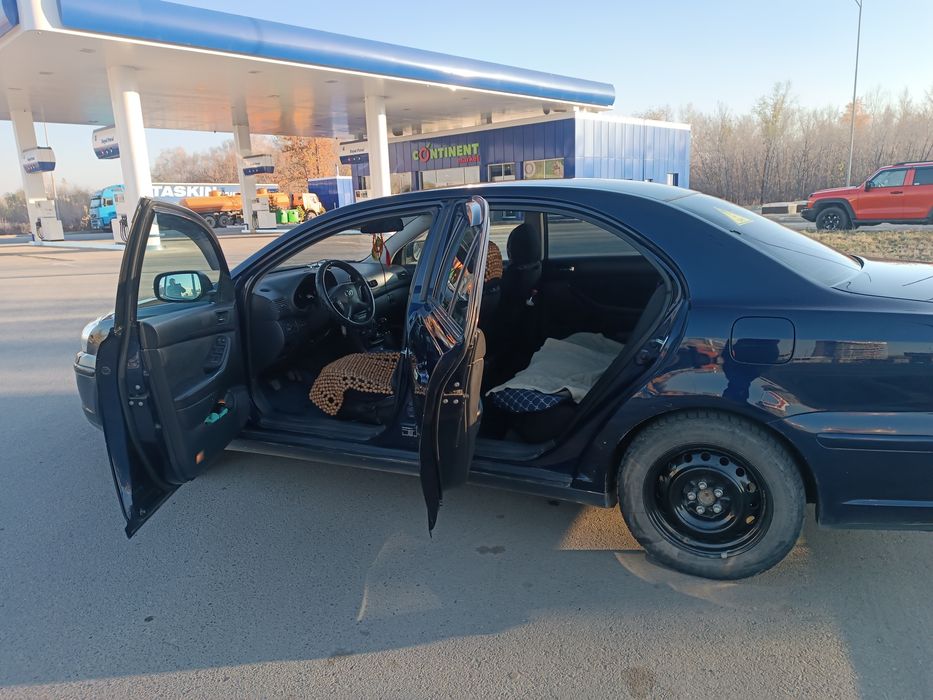 Продам Тойота Авенсис 2008