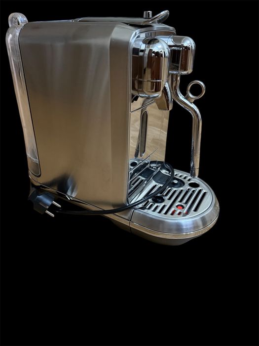 Espressor Nespresso Creatista Plus - stare excelentă + CADOU