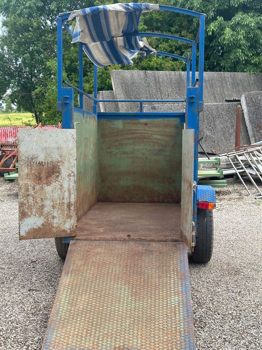 Remorca transport  animale