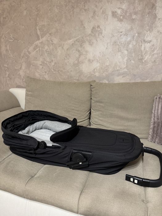 Vand Landou Joolz Aer + negru