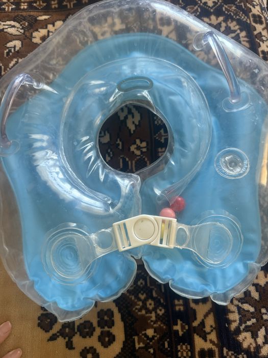 Круг на шею для купания малышам