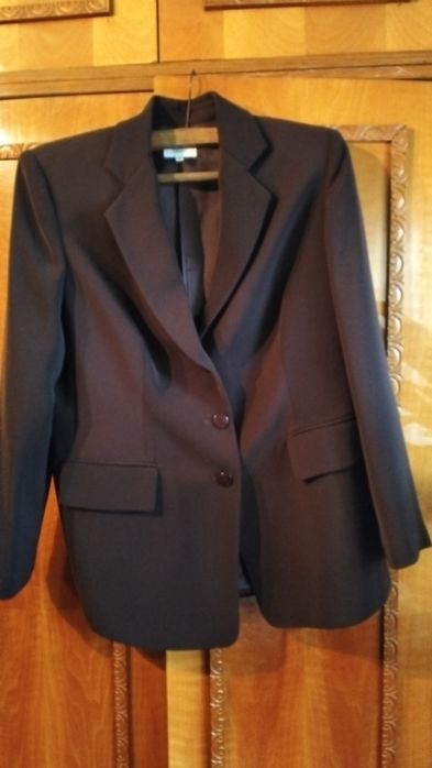 Costum damă cu pantaloni