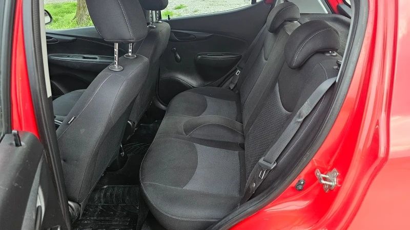 Опел Карл 2018г. на части.