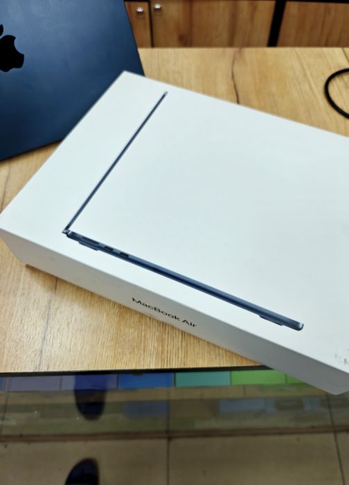 MacBook Air 13 |Чип М2 | ОЗУ 8 | 256гб М2
