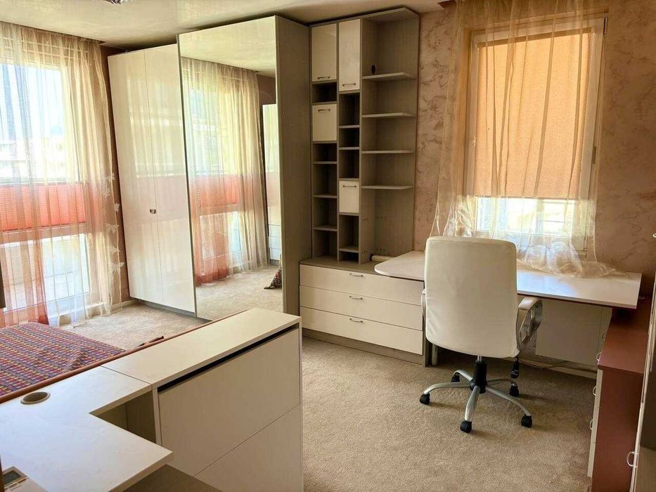 Дава се под наем Тристаен апартамент в София, Манастирски ливади - 188 кв.м за 1250 € - Снимка #4