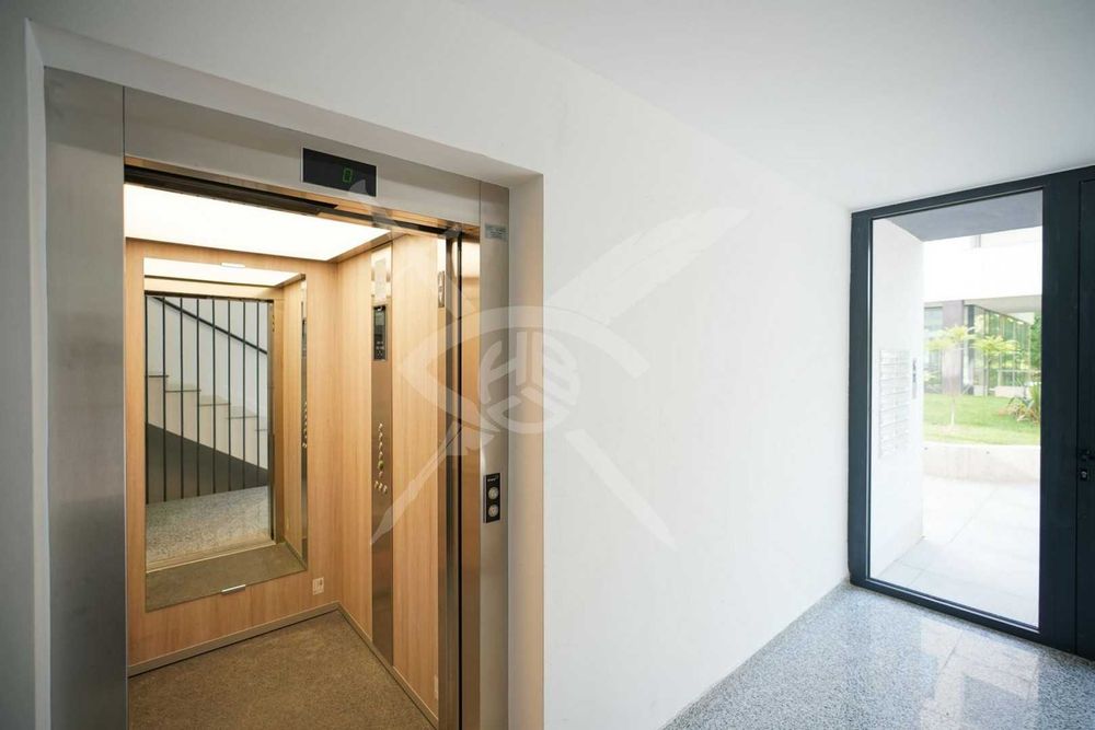 Четиристаен апартамент в кв. Горубляне № 92676