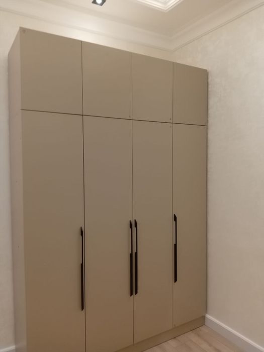 Shkaf shkof premuim yangi