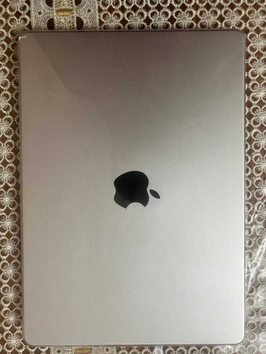 Ноутбук Apple MacBook Pro 14 M1 Pro 16GB/512GB Silver B/U 85% емкость