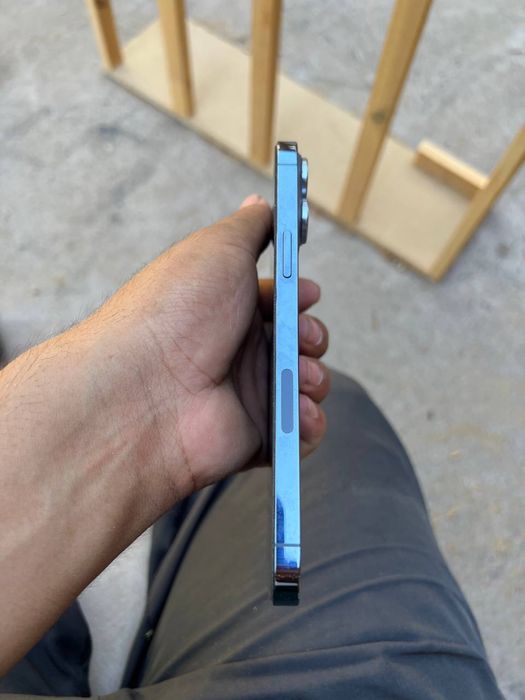 Iphone 13 pro maxs sotiladi hotirasi 128 yomks 78