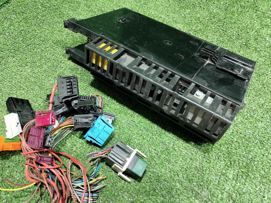 Продам Блок предохранителей Mercedes-Benz W211