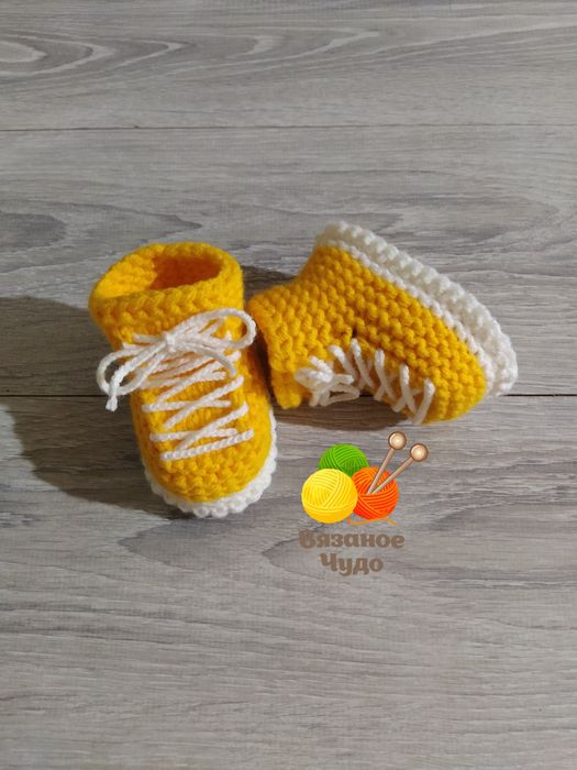 Вязаные пинетки для малышей