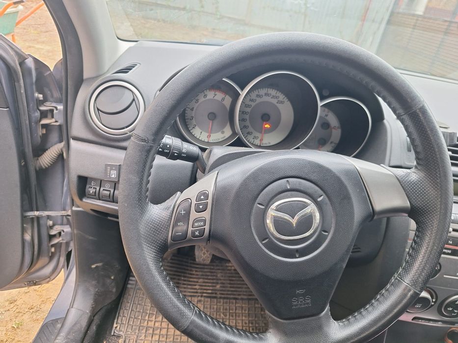 Vând Mazda 3 an 2007