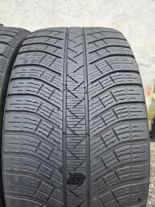 Vând două anvelope de iarna michelin pilot alpin 275 45 20 dot 3723