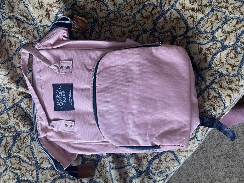 Продам новый пюкзак для мам