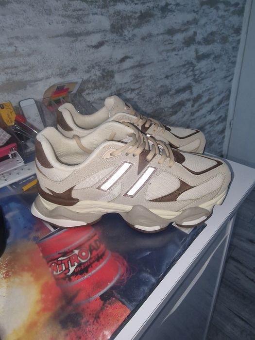Adidasi noi unisex
