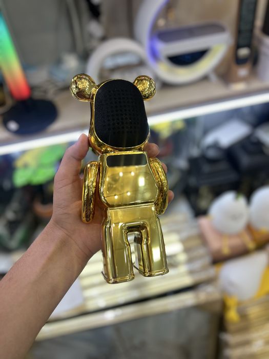 Сувенирная колонка-медвежонок, золотая, с чистым звуком