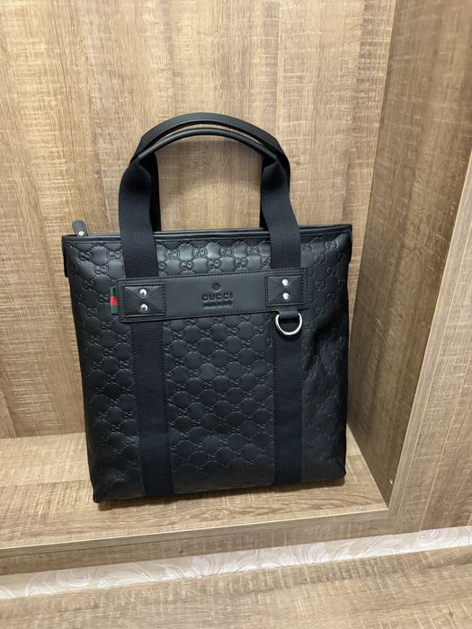 Срочно продам кожаную сумку новую