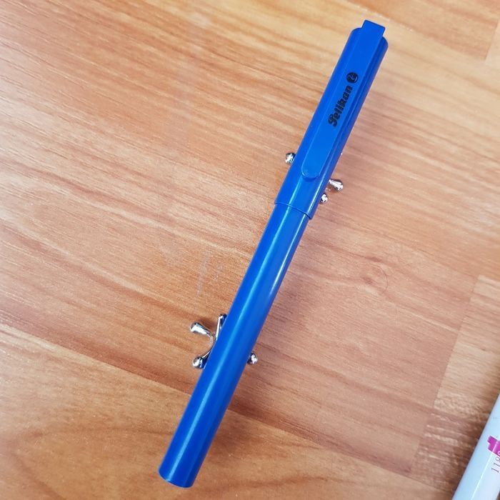 Pelikan stilou.pix.cutii.
